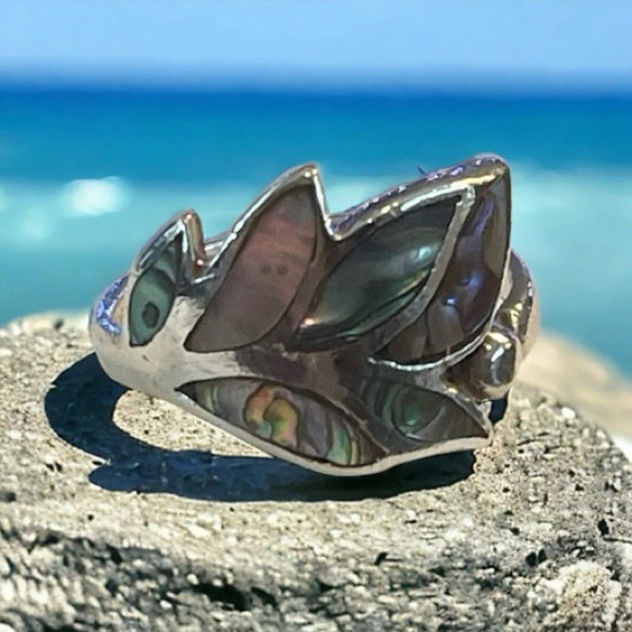 Abalone Sterling Silver Leaf Ring (7.5) - Picture 7 of 8